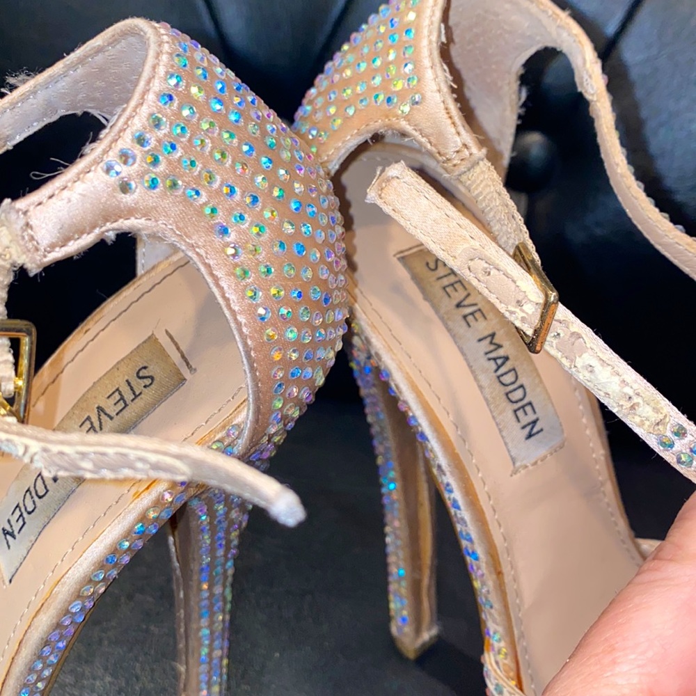 Designer Shoes - Picture 5 of 9